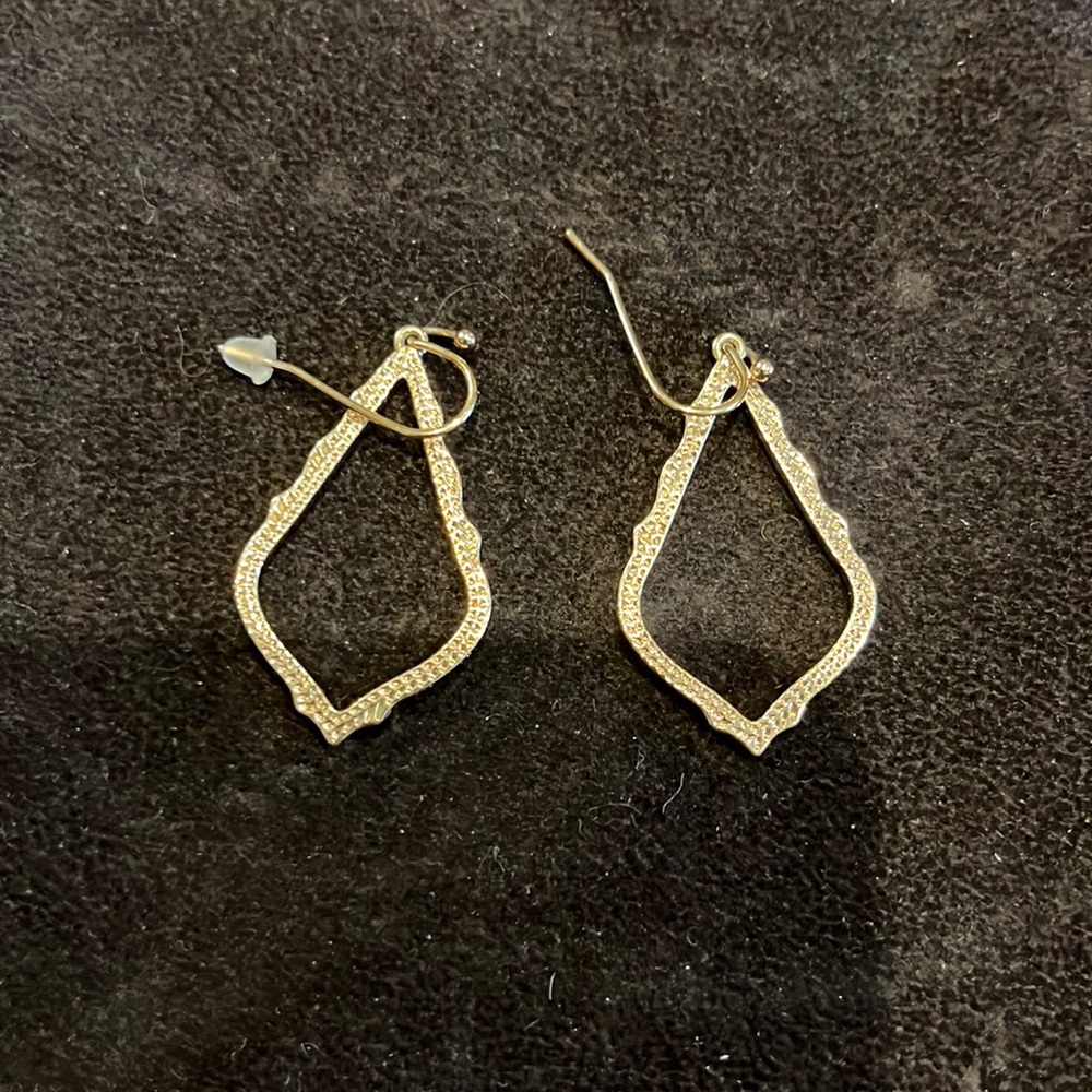 Kendra Scott rose gold earrings